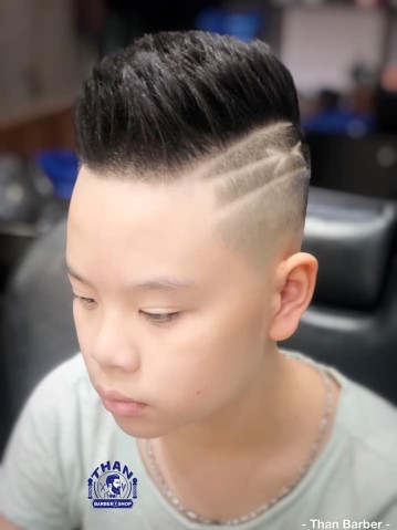 Faux hawk high fade cá tính mạnh mẽ dành cho nam