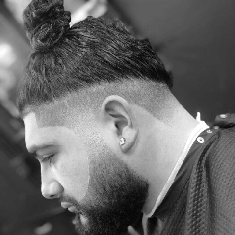 Man bun kết hợp beard style đẹp chuẩn quý ông