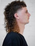 Tóc mullet uốn nhẹ đẹp tự nhiên giúp tóc bồng bềnh hơn